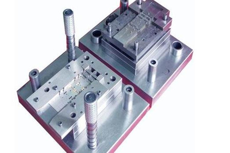 級進模的常見材料、特點、送料方式和步距方式